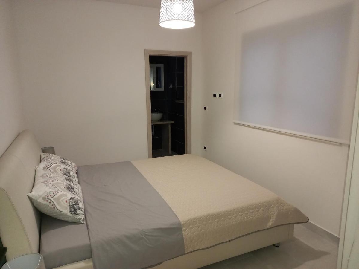 Apartmani Noa I Natali Kaldanija Ngoại thất bức ảnh